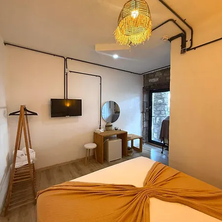 Stone Retreat In Kuecuekkoey