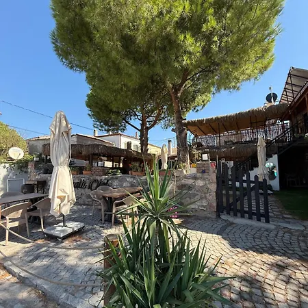 Stone Retreat In Kuecuekkoey *