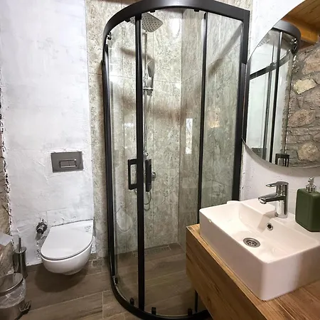 Stone Retreat In Kuecuekkoey Privat bolig *
